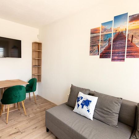 Ahoy Relax Apartmany Nesvady Exterior foto